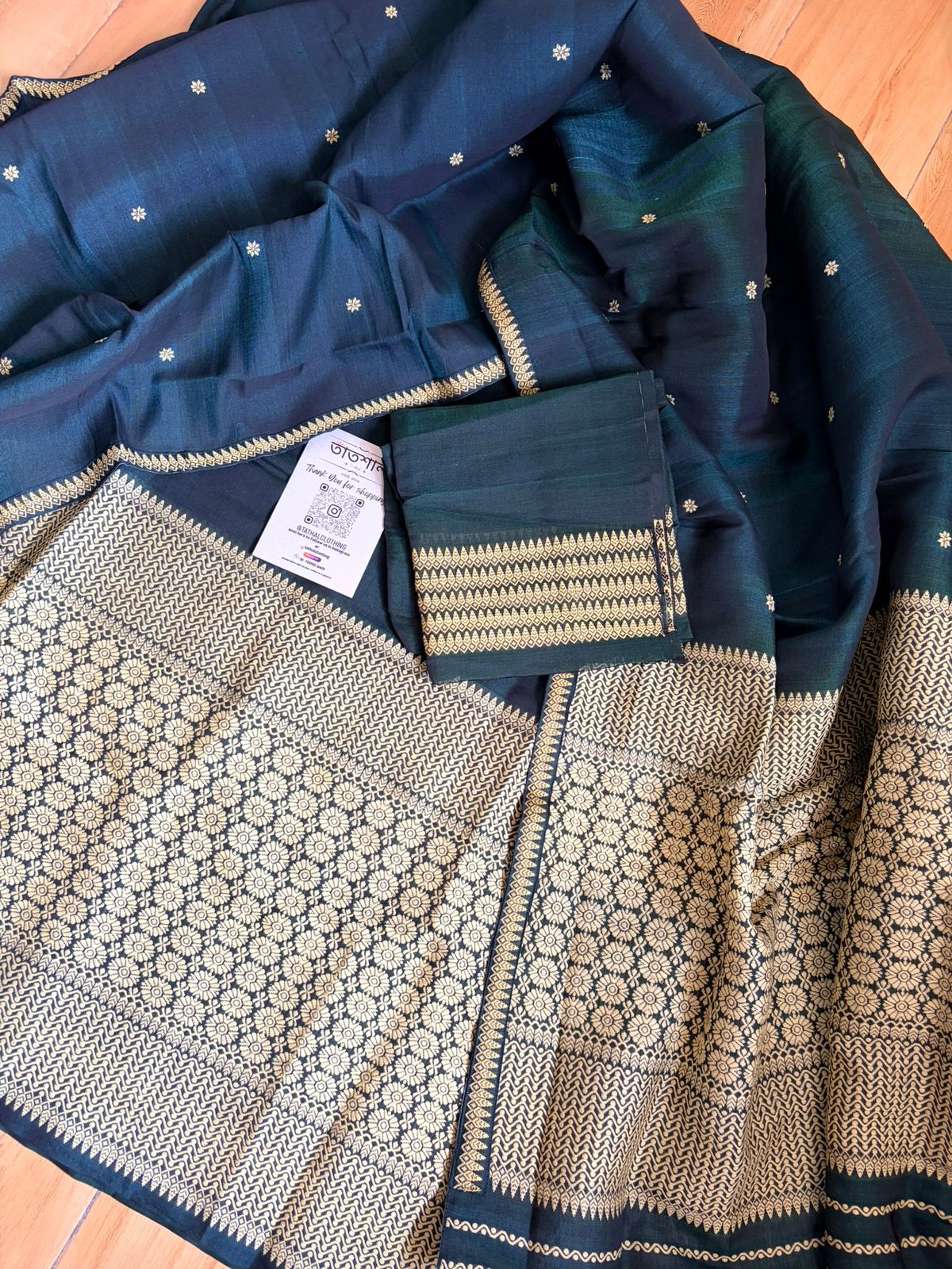 Bottle Green Kesapaat Cotton Mekhela Sador with Beige Thread Work Design – Tathal Clothing