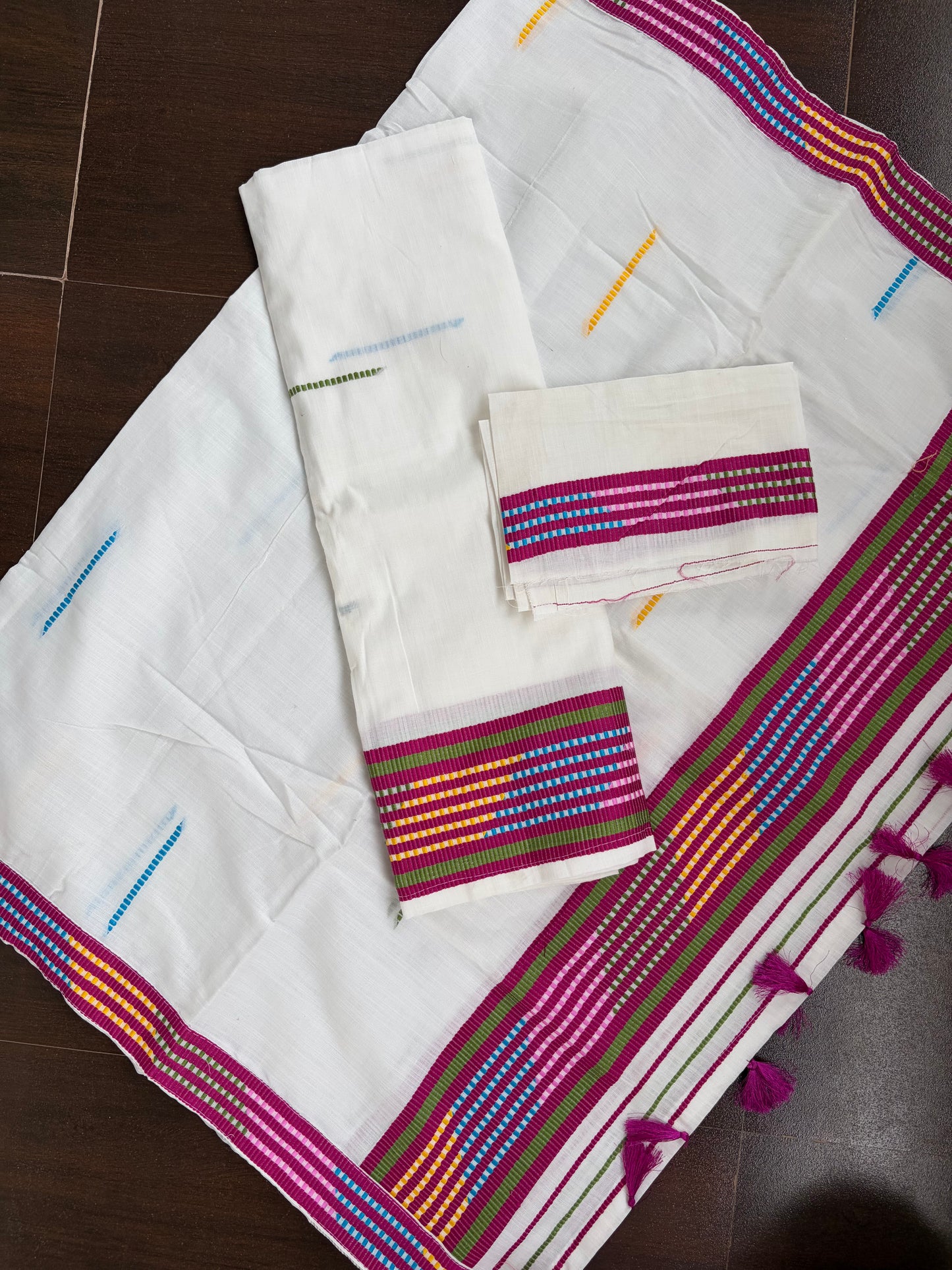 Kes Bosa Design Cotton Ready Set for Women in Magenta and Green Mekhela Sador - Tathal Clothing