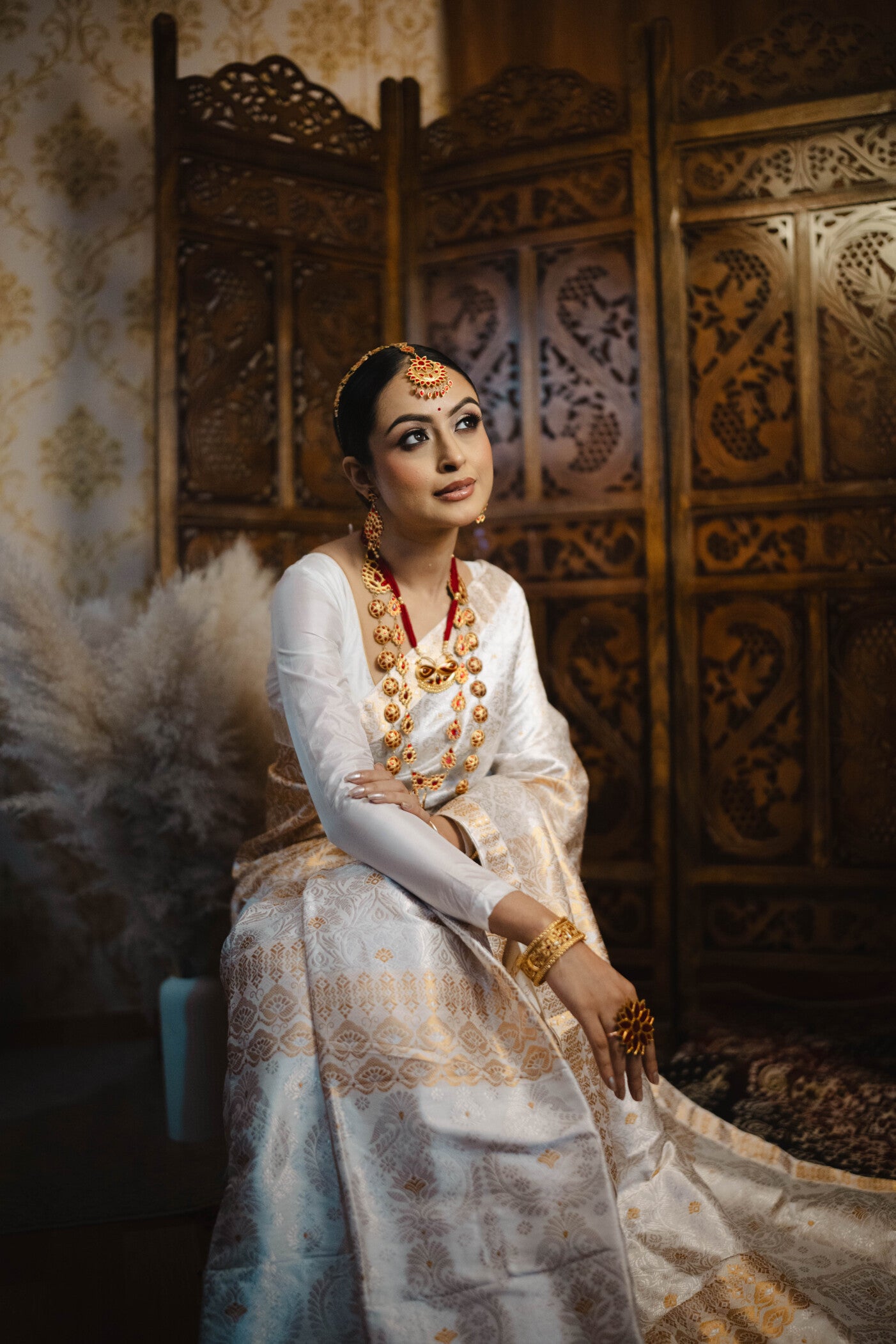Bridal White Pure Mulberry With Golden and Silver Guna design with Riha - Tathal Clothing