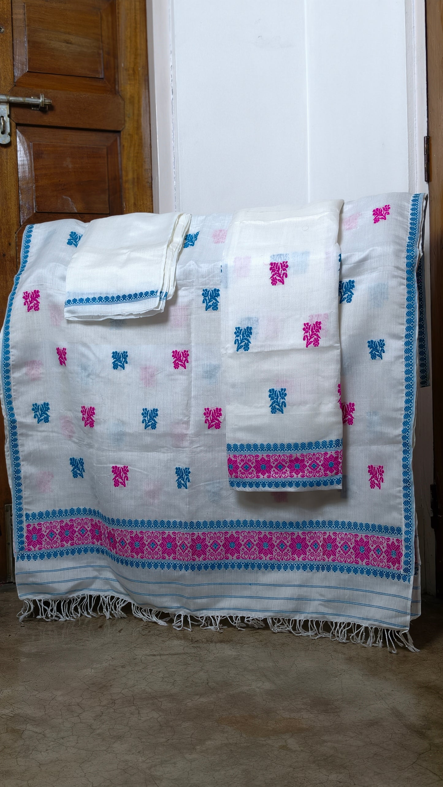 Handloom Kesapaat Cotton Mekhela Sador- Tathal Clothing