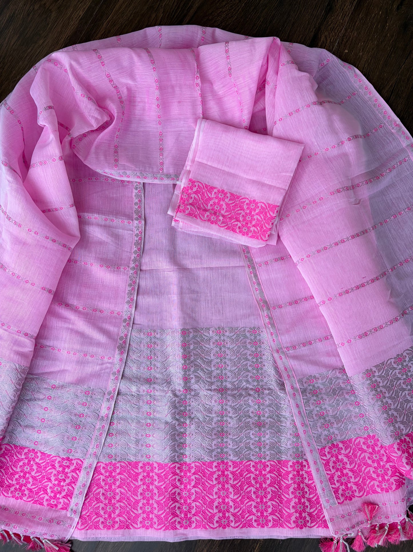 Pure Kesapaat Cotton Mekhela Sador in Baby Pink and Silver Guna - Tathal Clothing
