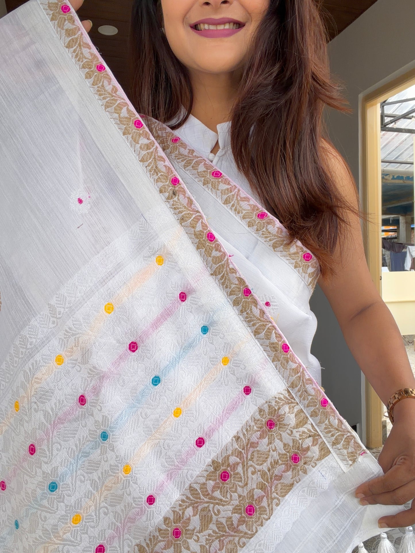 Kesapaat Cotton in White - Tathal Clothing