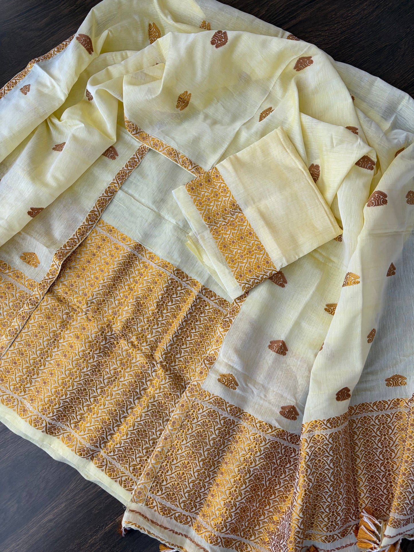 Pure Kesapaat Cotton with Golden Guna Mekhela Sador - Tathal Clothing