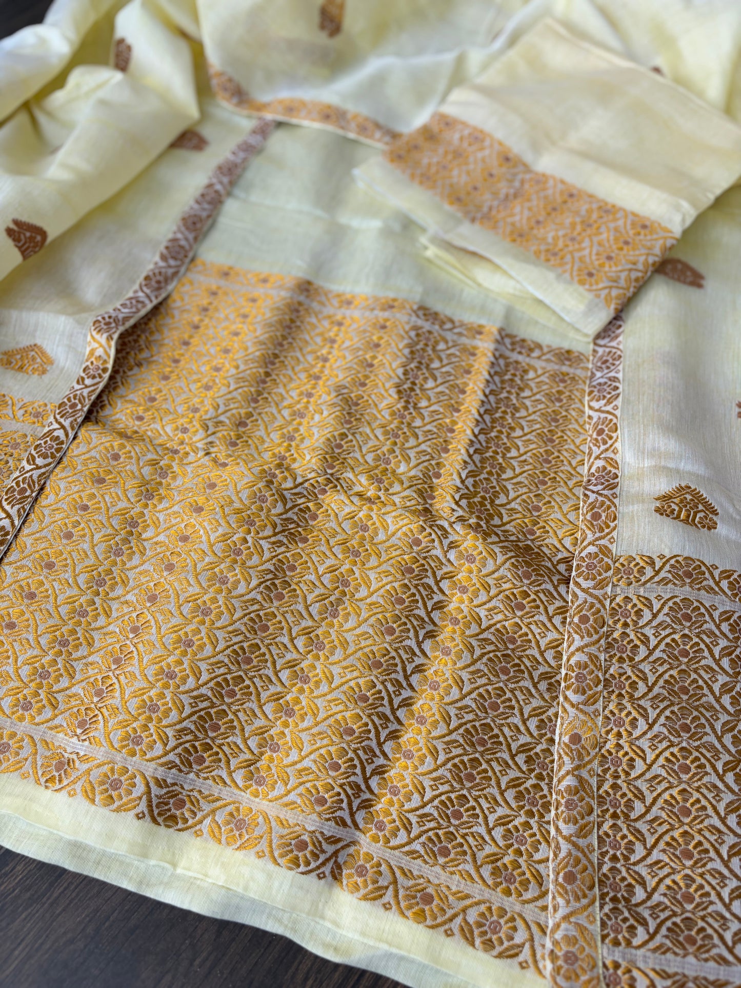 Pure Kesapaat Cotton with Golden Guna Mekhela Sador - Tathal Clothing