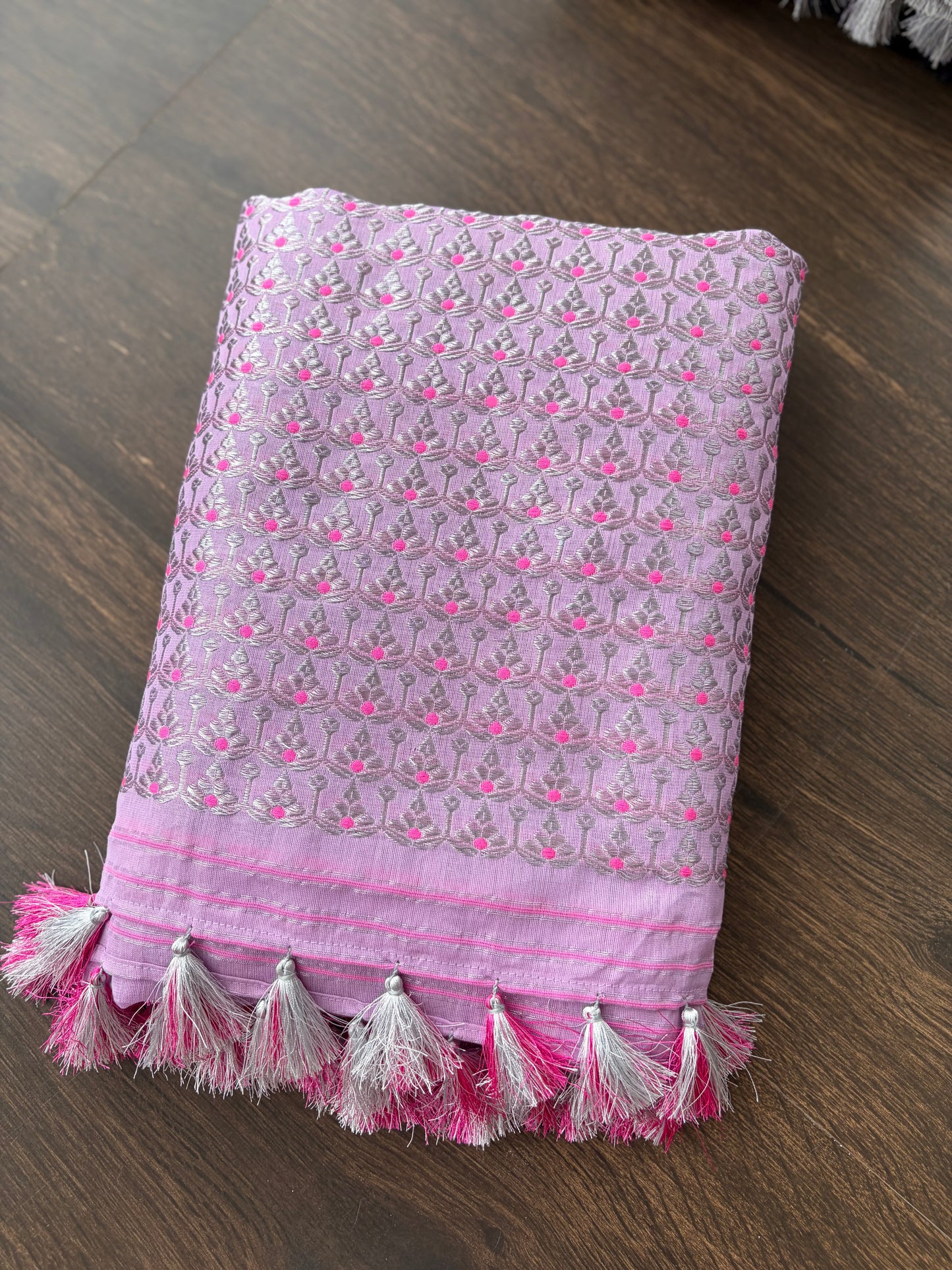 Nooni Cotton Mekhela Sador in Baby Pink and Silver Guna Ready to Wear - Tathal Clothing
