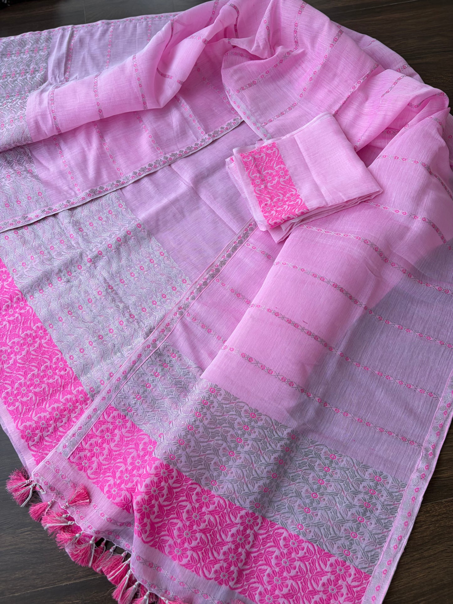 Pure Kesapaat Cotton Mekhela Sador in Baby Pink and Silver Guna - Tathal Clothing