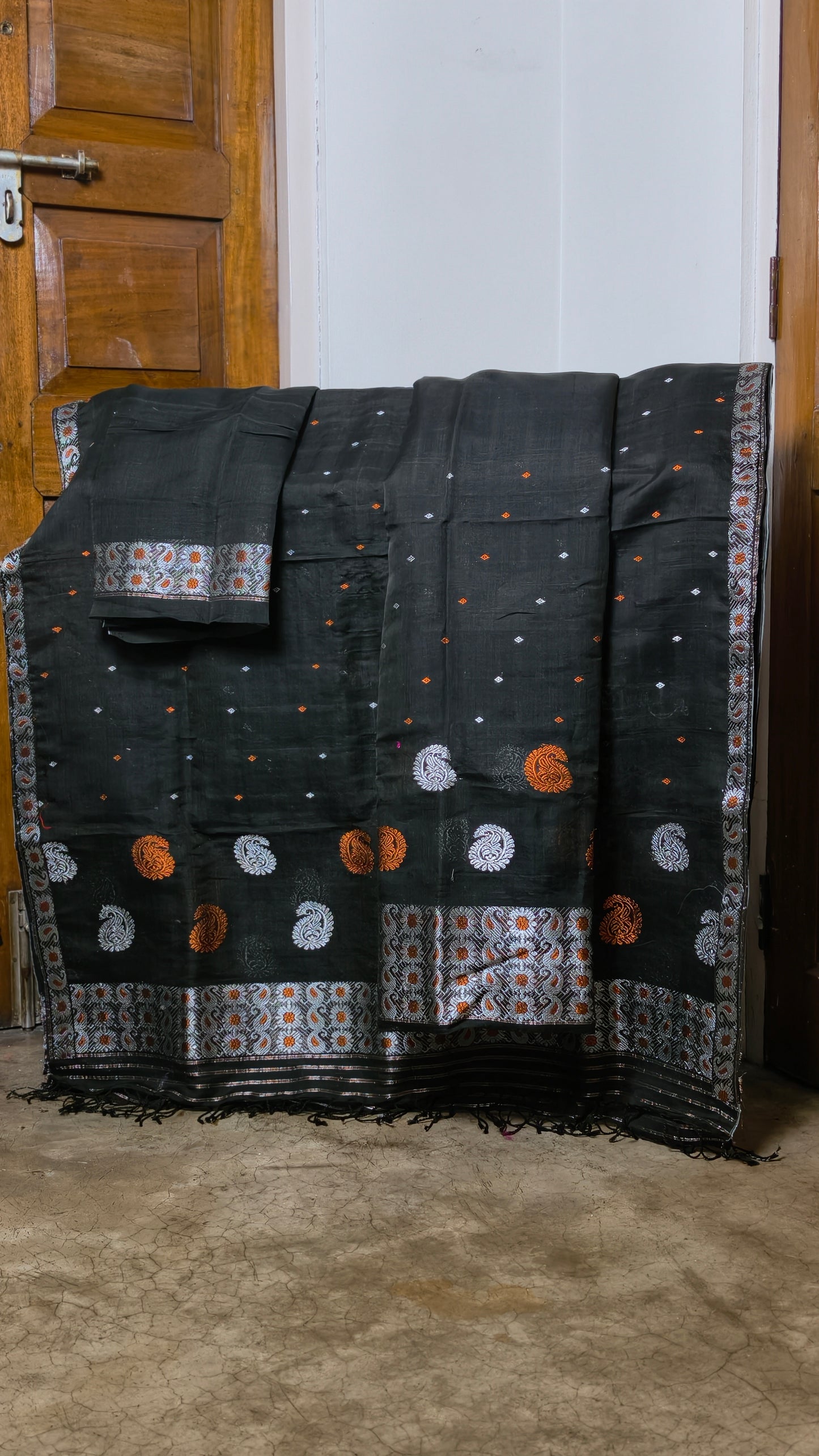 Handloom Kesapaat Cotton  Mekhela Sador- Tathal Clothing