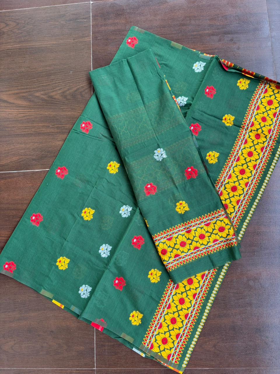 Cotton Mekhela Sador with Floral Design – Soft Daily Wear