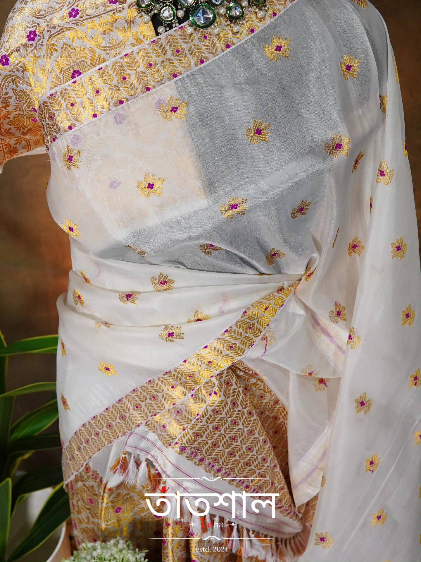 Pure Kesapaat by Paat Mekhela Sador with Golden Guna and Rani Pink Mina - Tathal Clothing