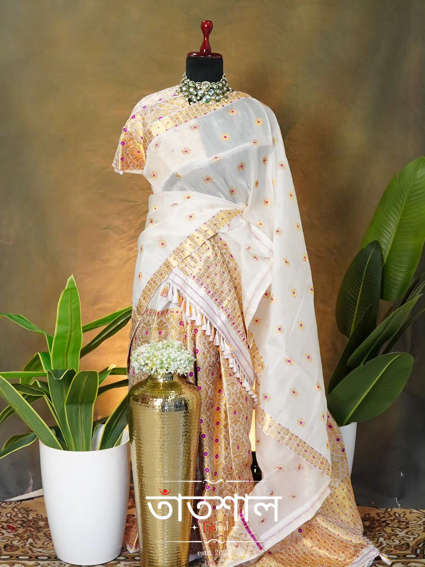 Pure Kesapaat by Paat Mekhela Sador with Golden Guna and Rani Pink Mina - Tathal Clothing