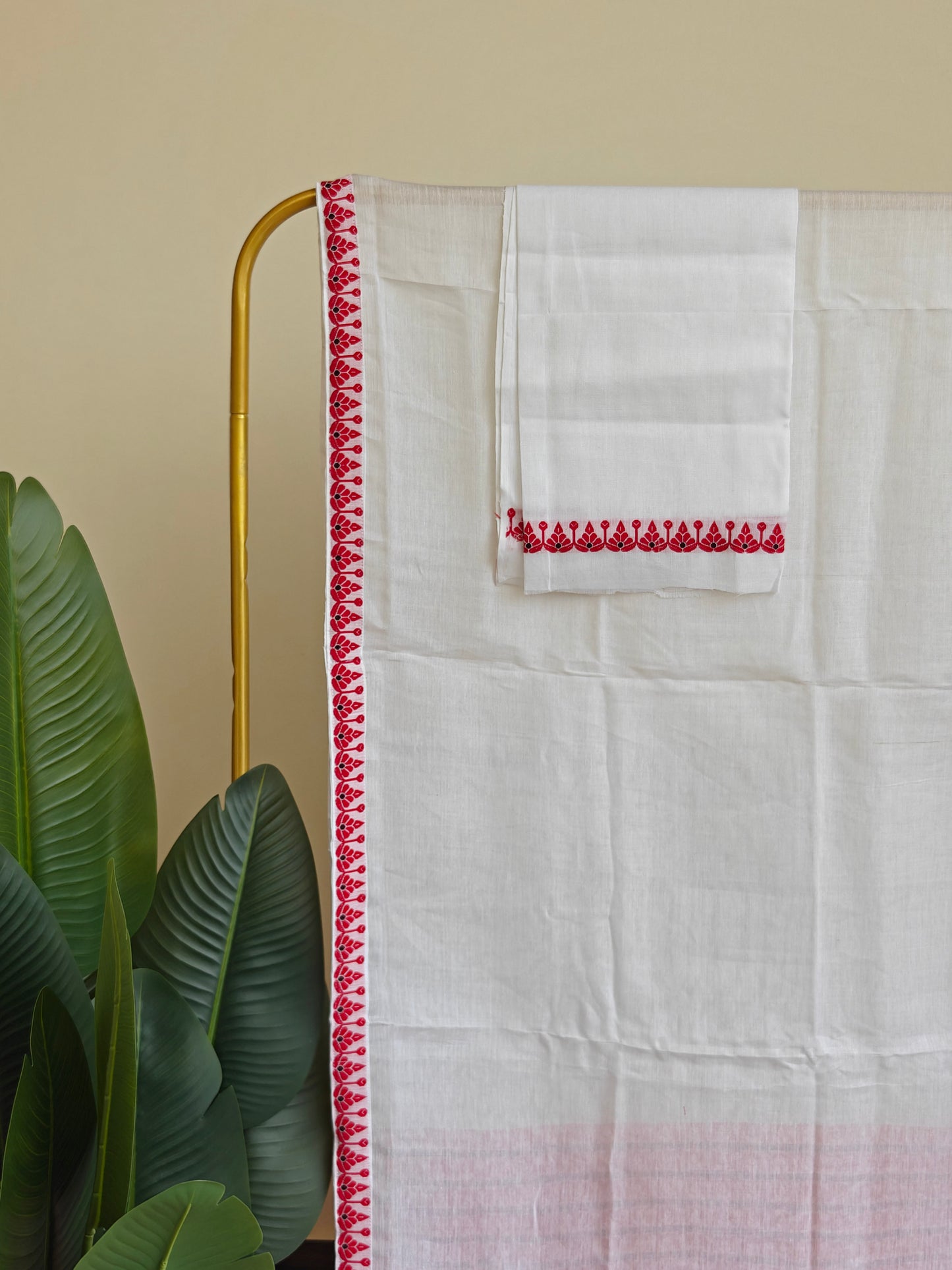 Nooni Cotton Mekhela Sador in White and Red design Ready to Wear - Tathal Clothing